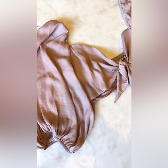 Urban Outfitters Kimchi Blue Pink/Rose Tie Front Silky Top - Picture 10 of 17